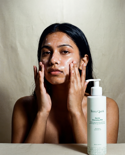 Gentle Cleansing Milk (Lipid-Replenishing)