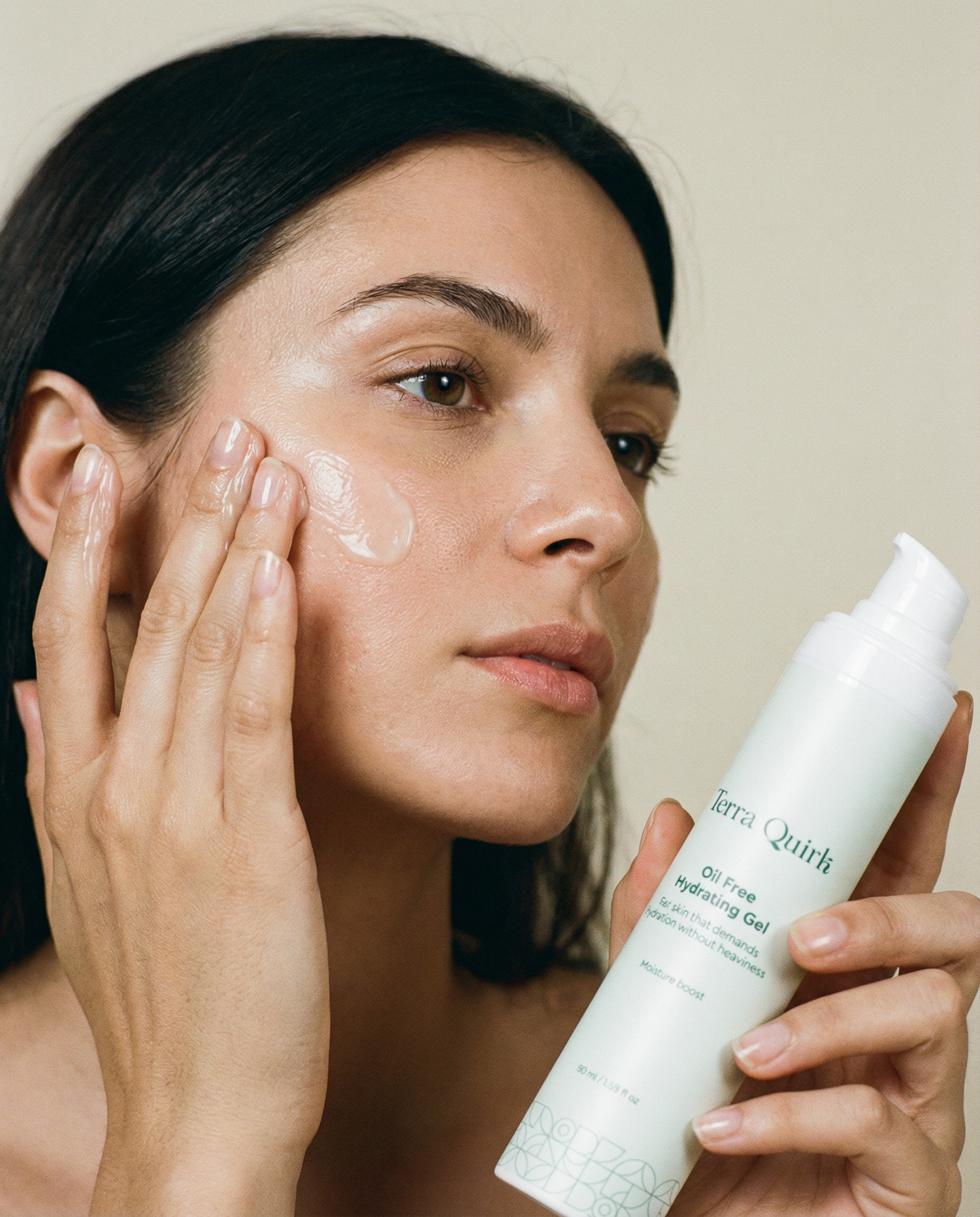 Oil-Free Hydrating Gel (Aloe-Based)