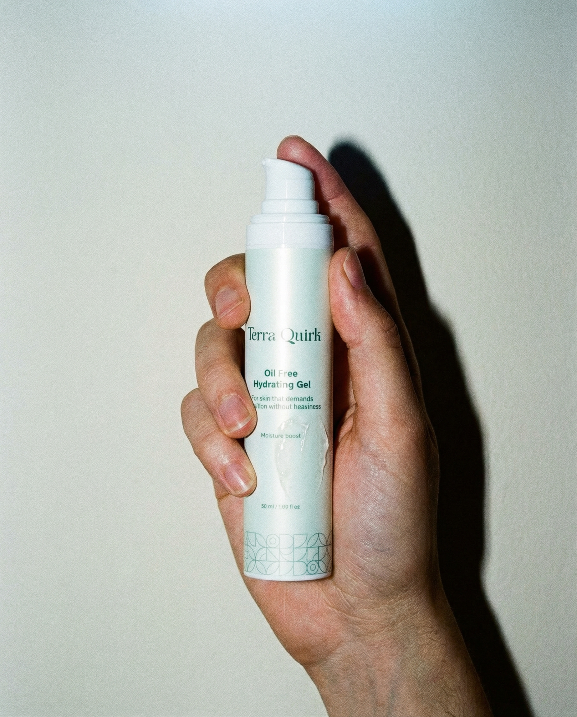 Oil-Free Hydrating Gel (Aloe-Based)